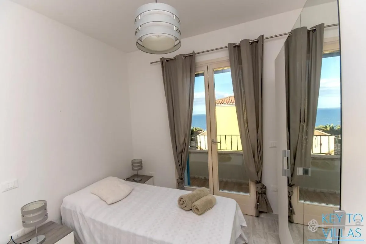 Marina House - Luxury Apartment, Sea View, Wi-Fi, Aircon - Key To Villas Castelsardo
