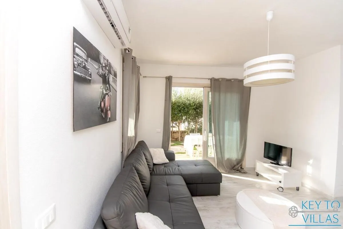 Marina House - Luxury Apartment, Sea View, Wi-Fi, Aircon - Key To Villas Castelsardo Apartment